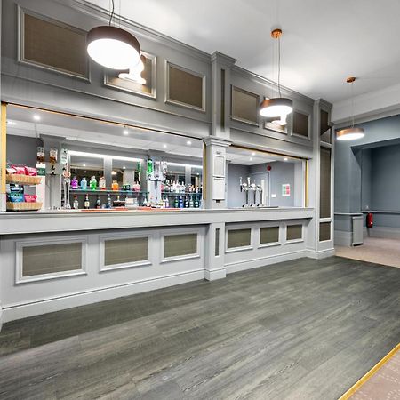 Royal Whitby Hotel Exterior photo