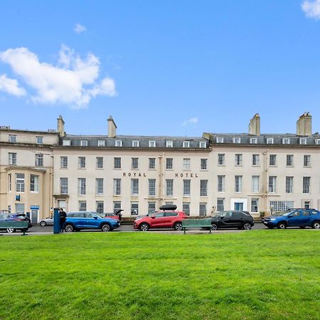 Royal Whitby Hotel Exterior photo