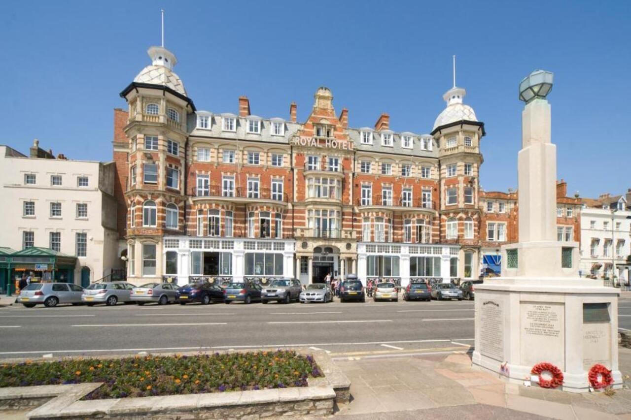 Royal Whitby Hotel Exterior photo