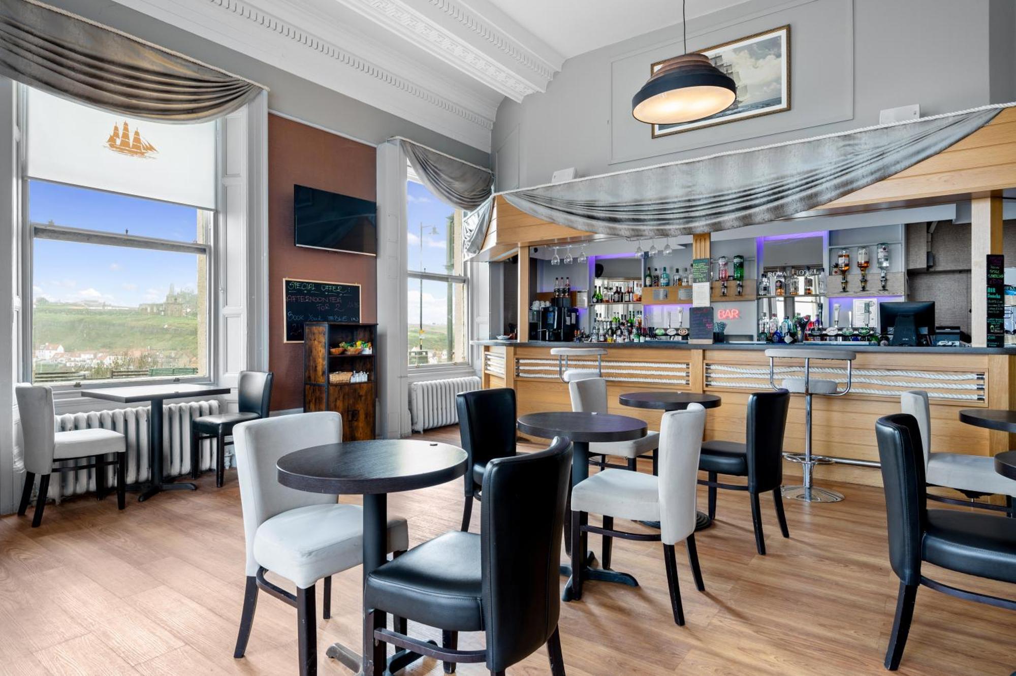 Royal Whitby Hotel Exterior photo