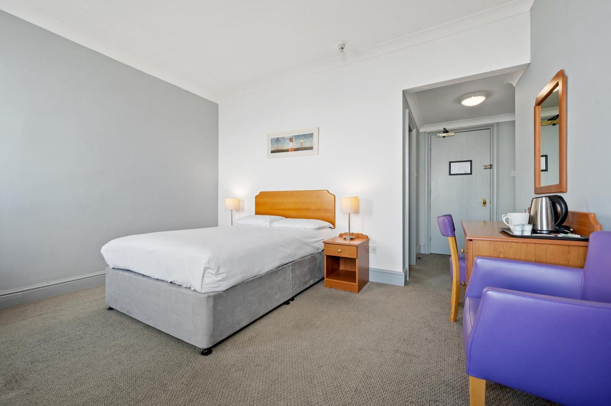 Royal Whitby Hotel Room photo