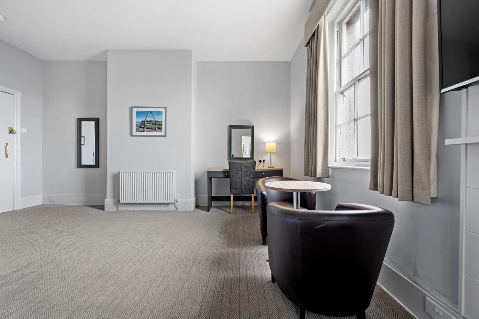 Royal Whitby Hotel Exterior photo