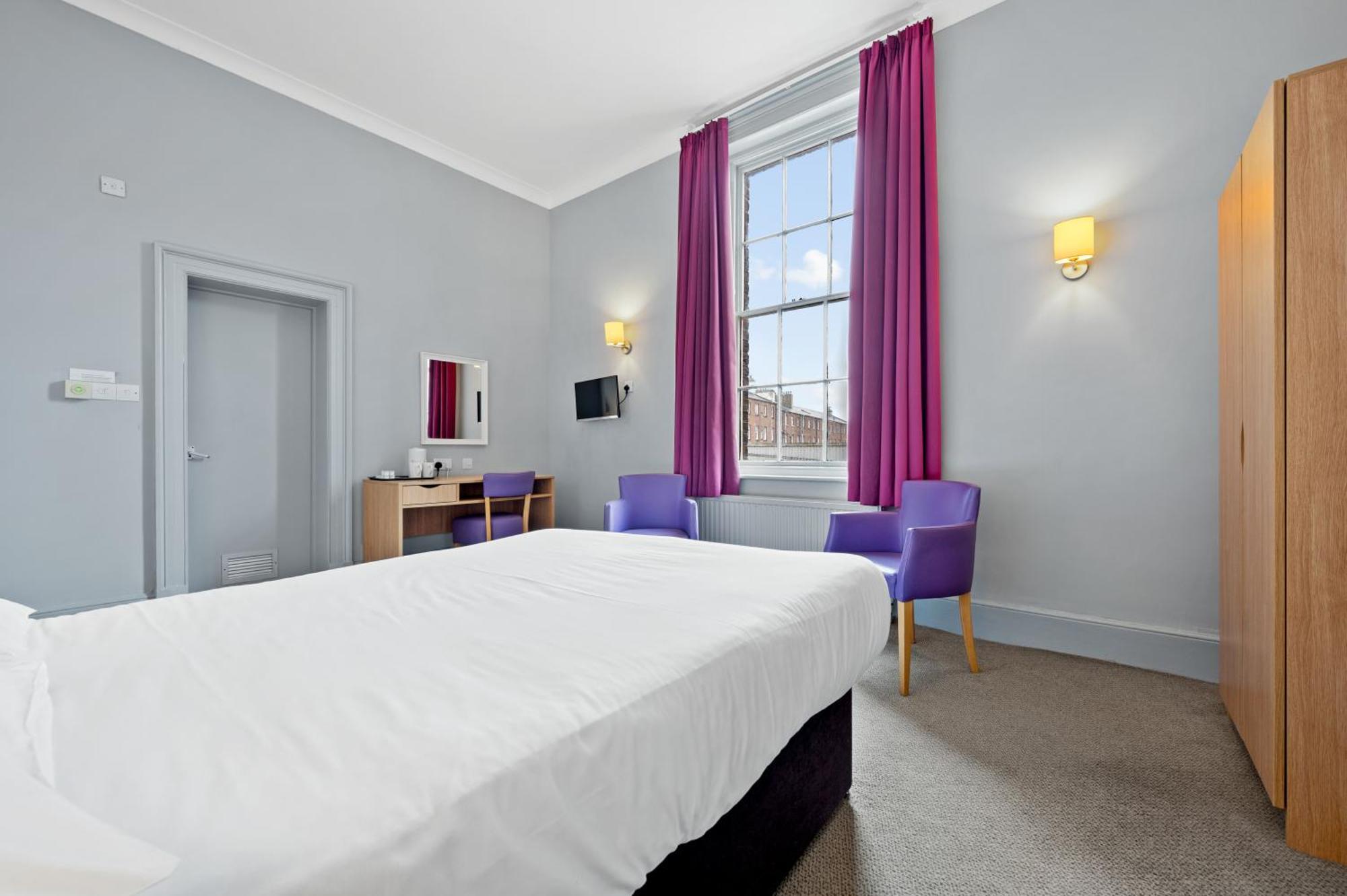 Royal Whitby Hotel Exterior photo